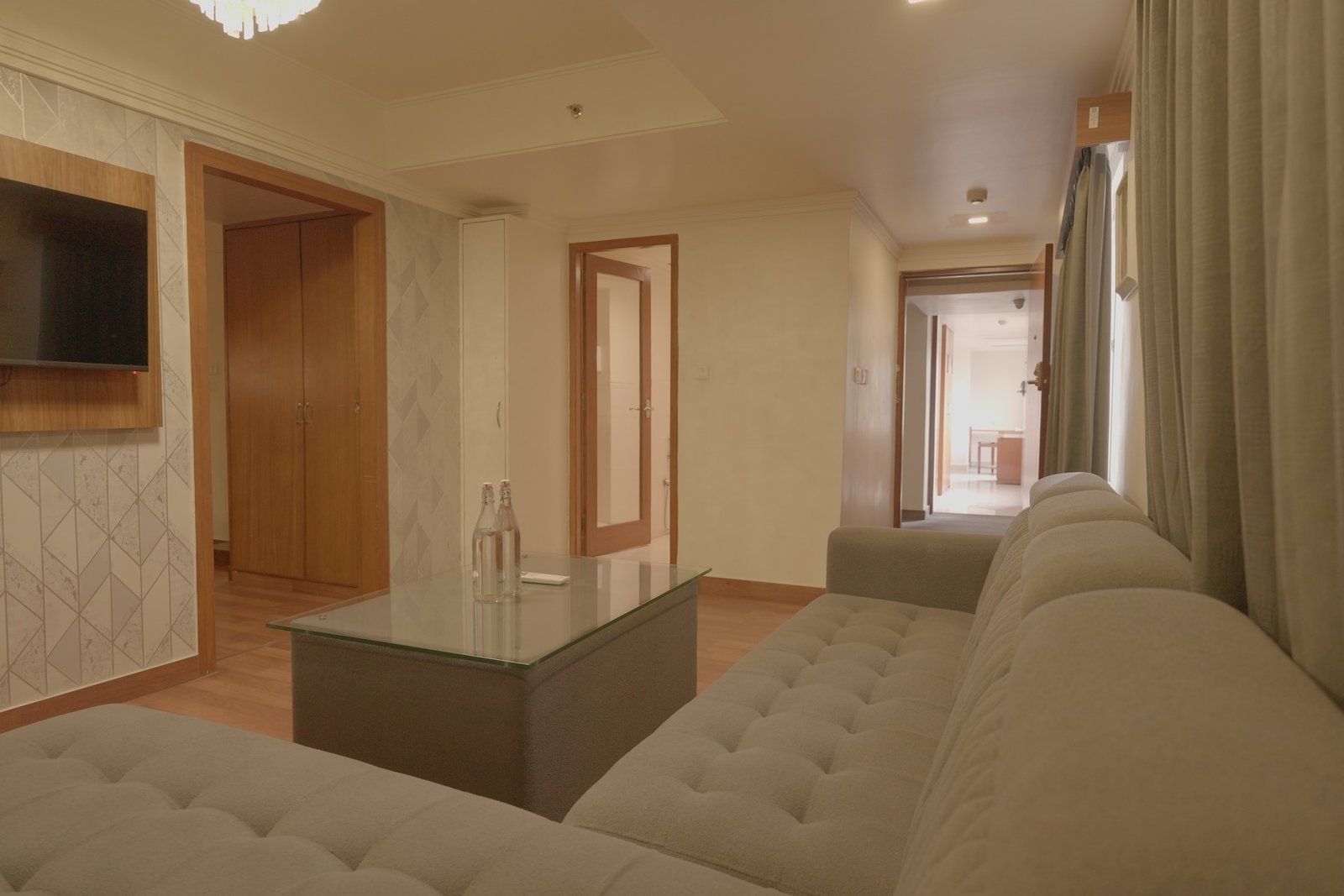 Suite seating area