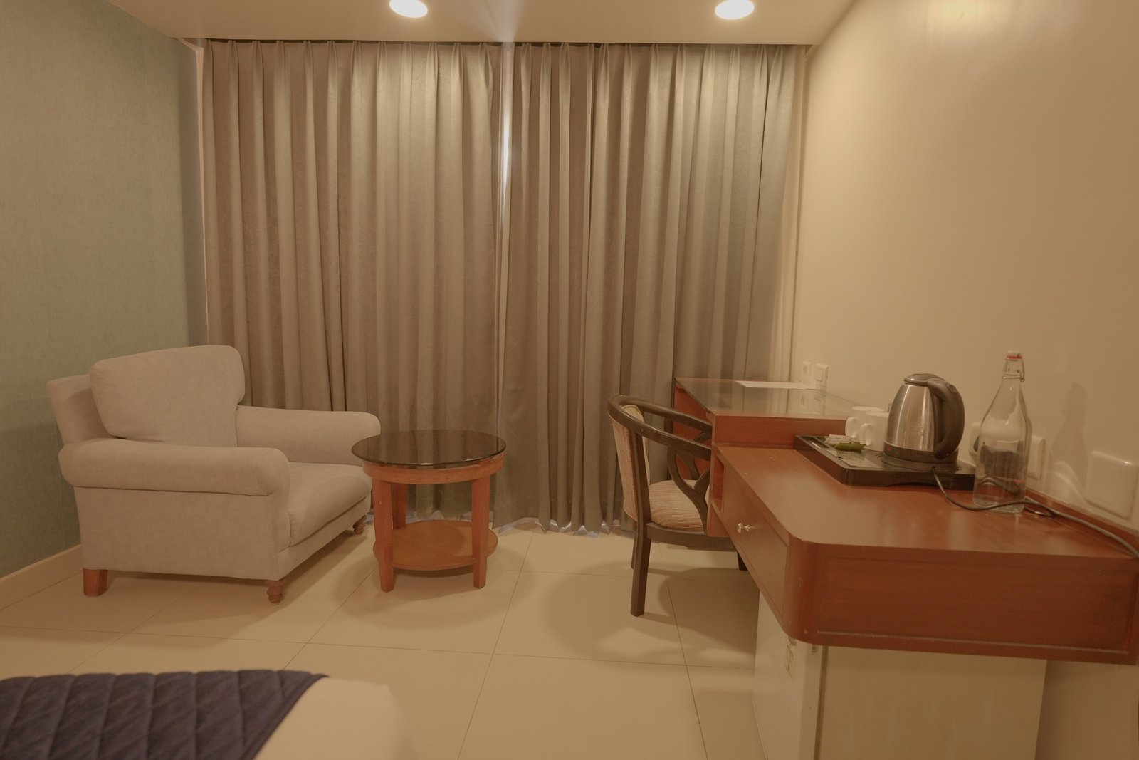In-room workspace