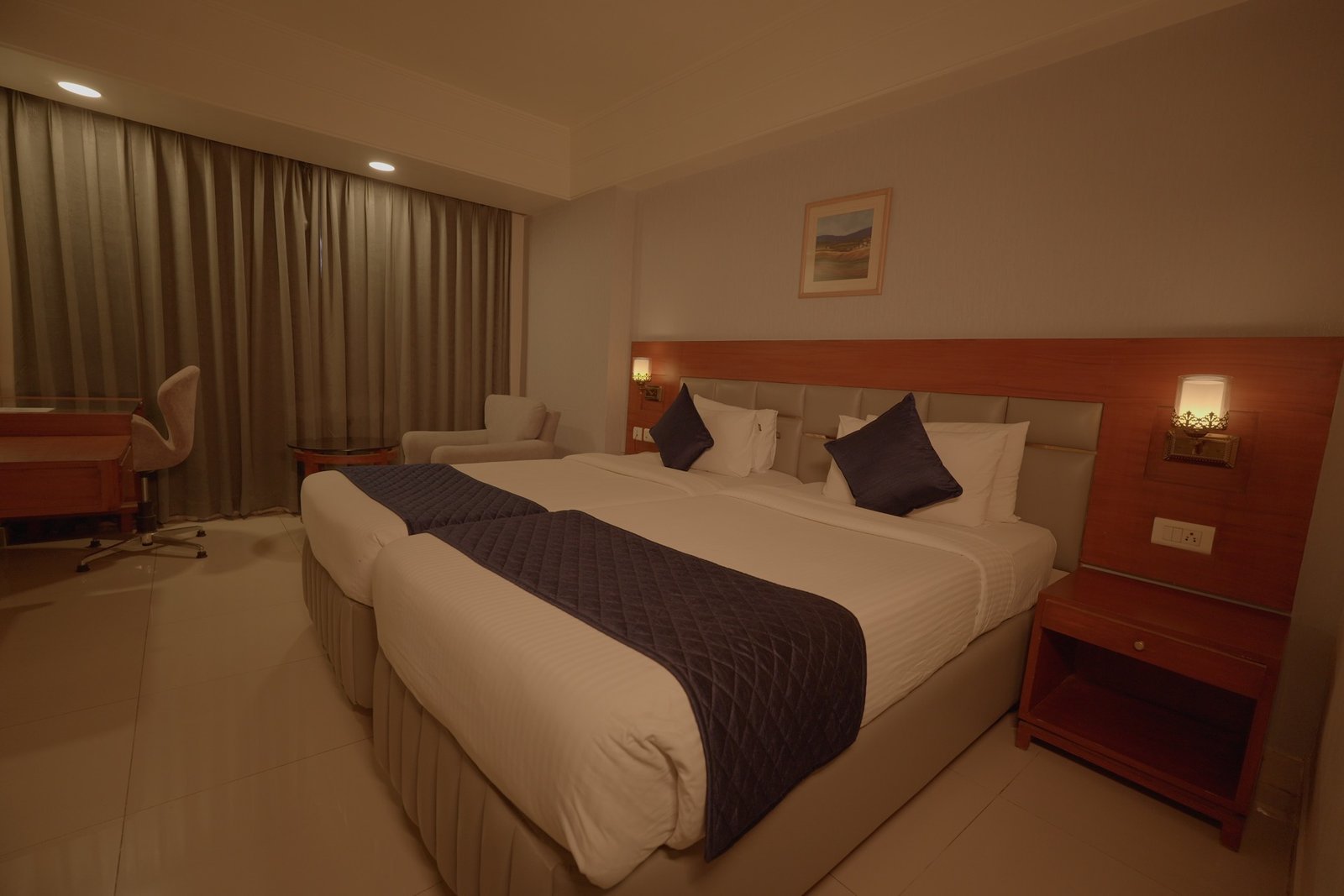 Spacious twin room